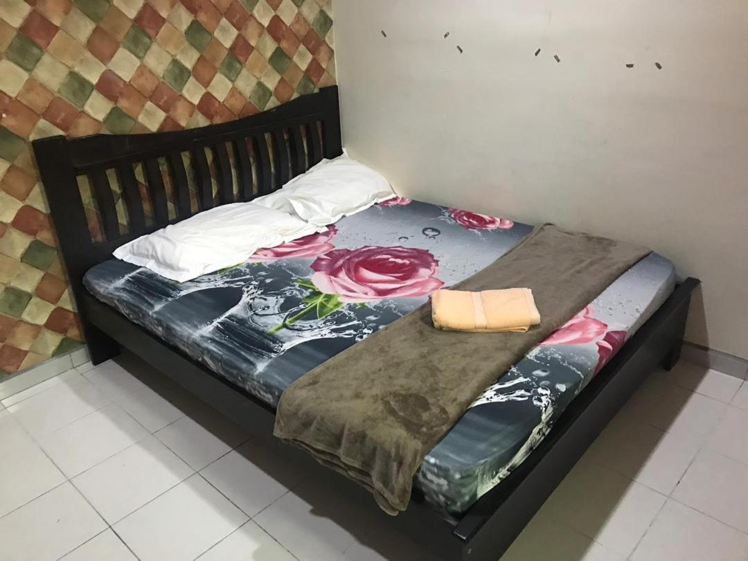 No 96 Nazirin Homestay Lumut Exterior foto